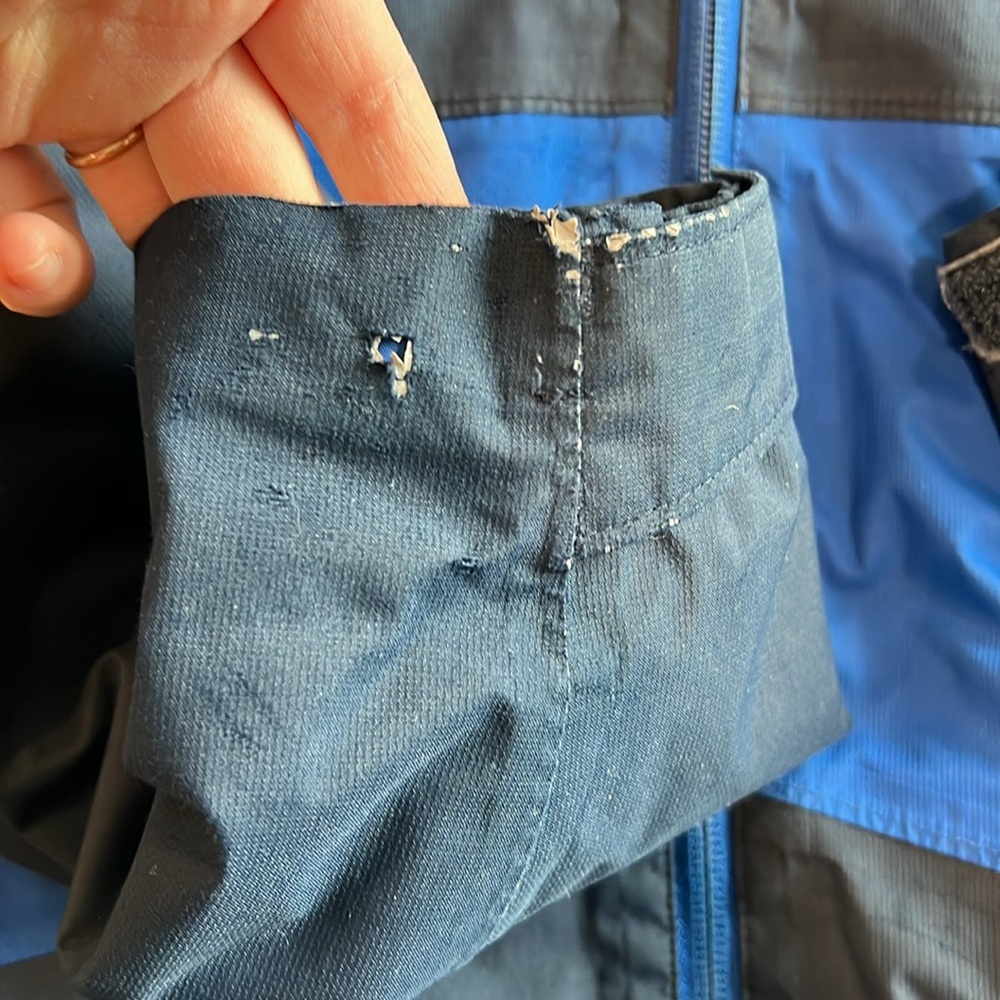 The North Face - 10/12, fleece/rain‎ jacket combo - Picture 8 of 13
